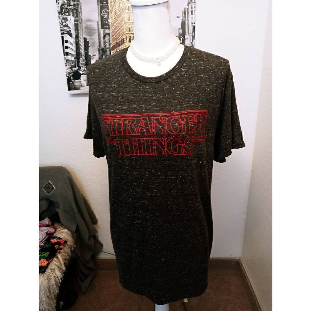 Netflix Stranger Things Red Logo T Shirt-See Condition below-Large